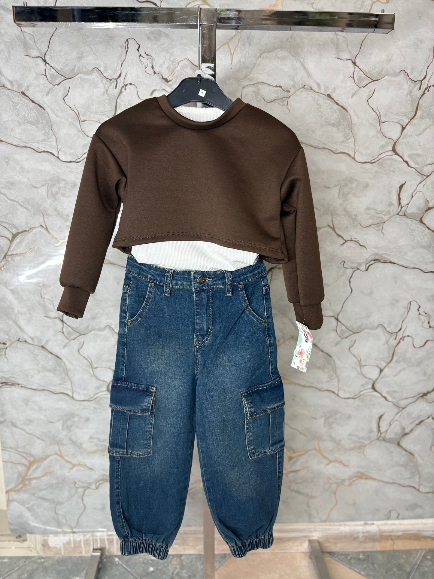 Jeans Mod Cargo elastico in vita é caviglie